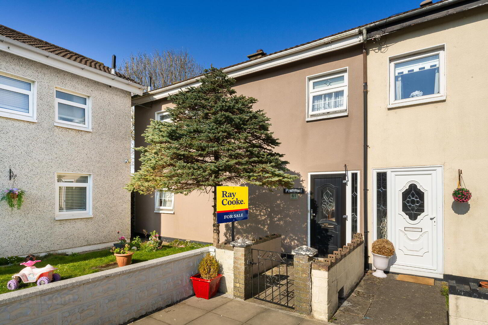 61 Knowth Court 1 of 25