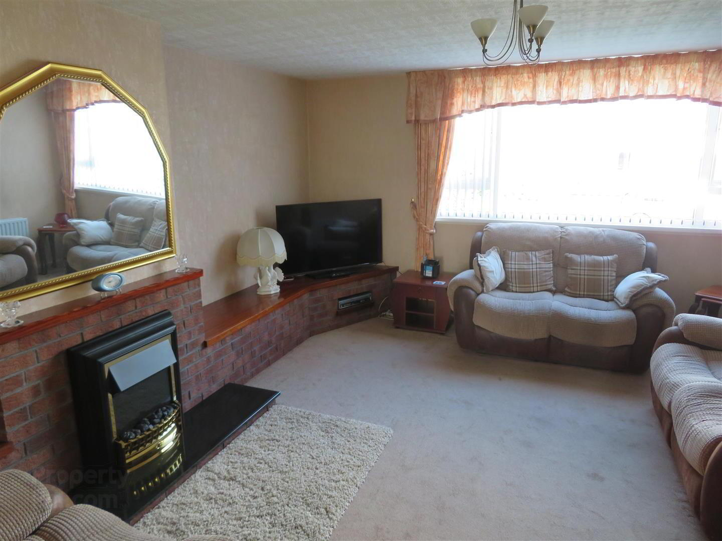 7 Sunningdale 5 of 27