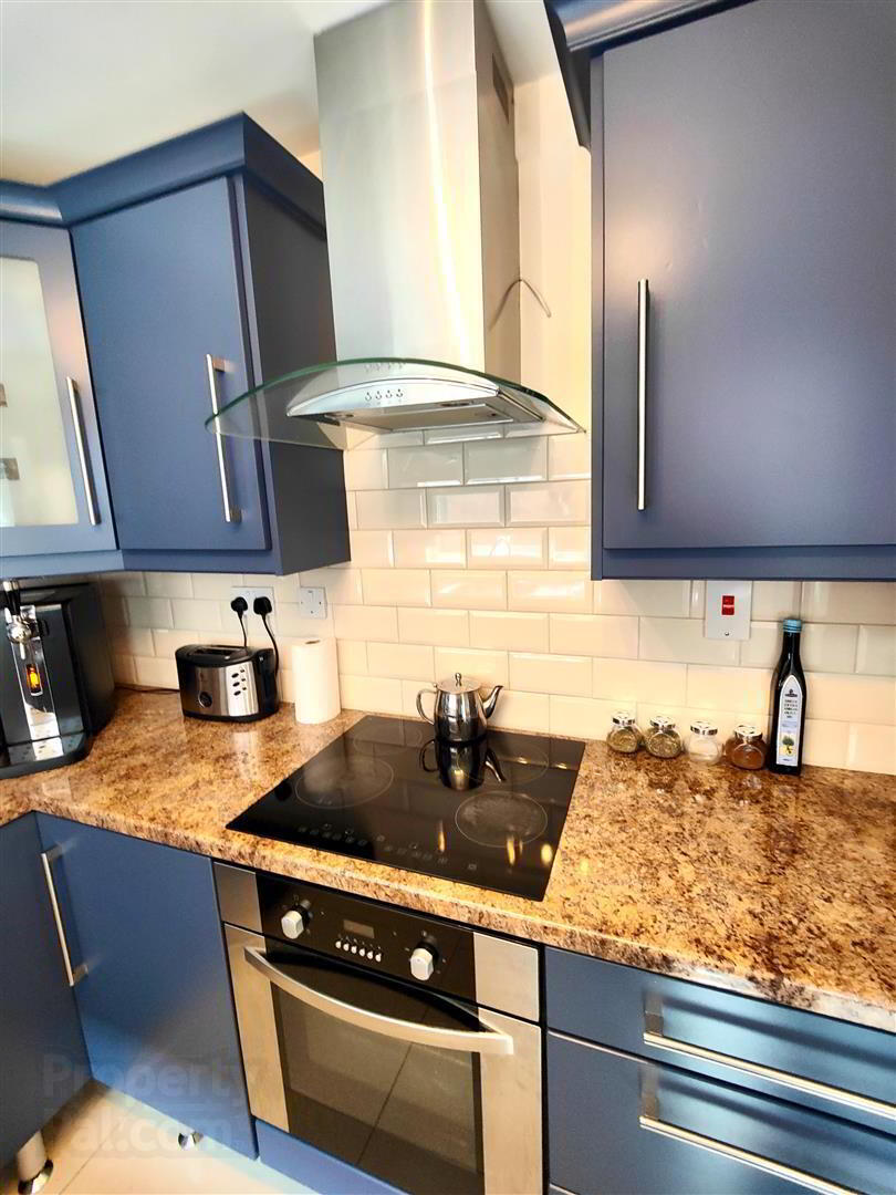 60 Ladbrook Drive 11 of 22