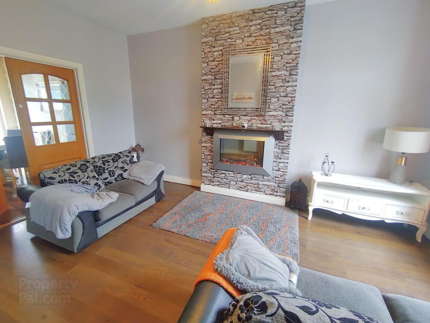 14 Clonmore 3 of 24
