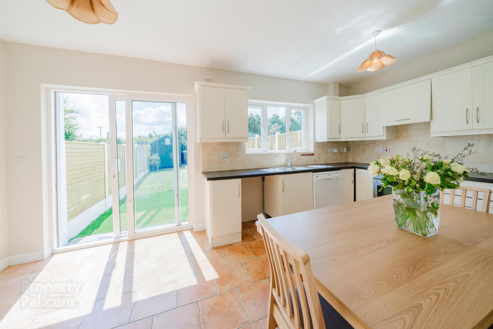 7 Carrowmore Dr 5 of 28