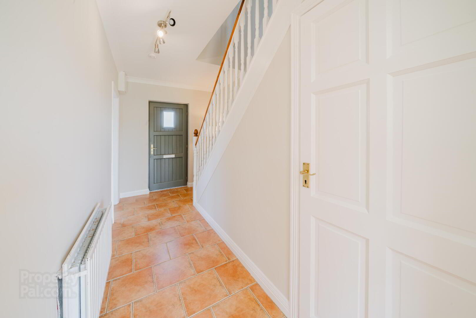 7 Carrowmore Dr 9 of 28