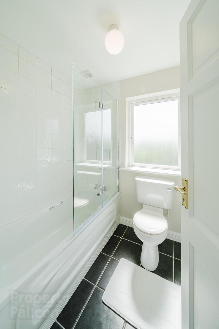 7 Carrowmore Dr 13 of 28