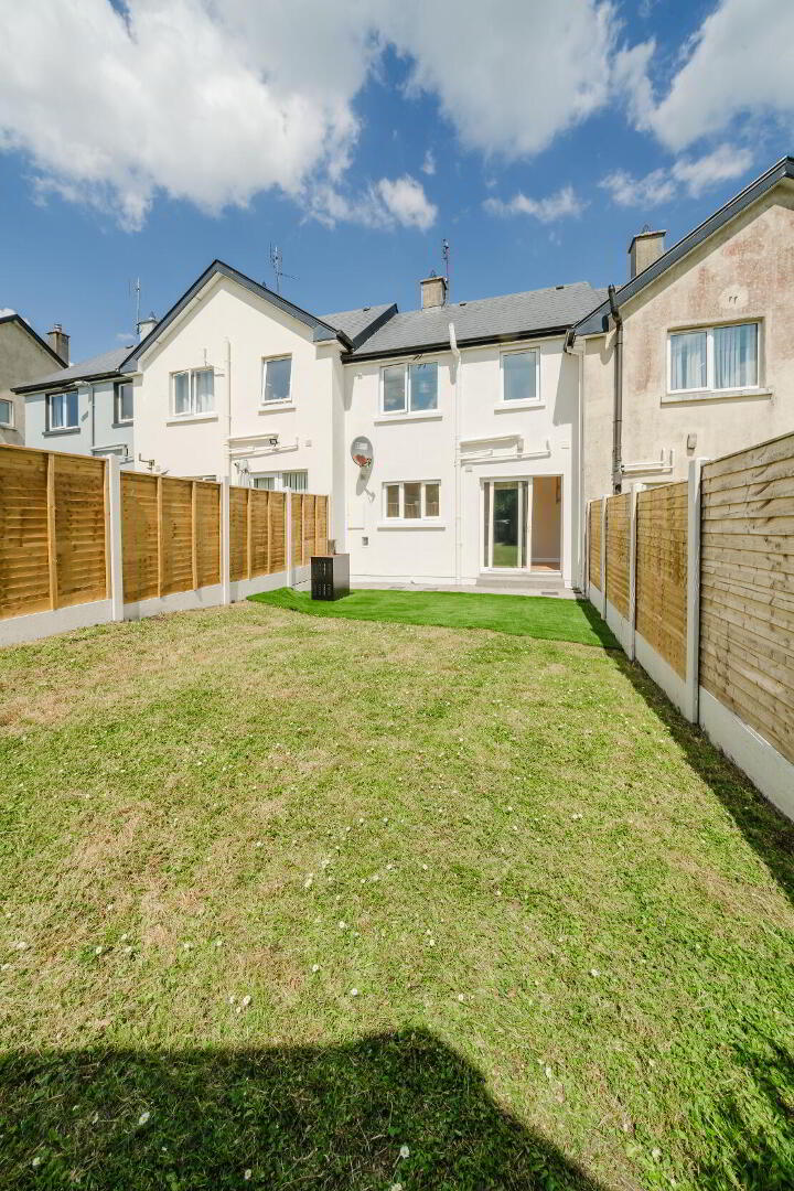 7 Carrowmore Dr 22 of 28
