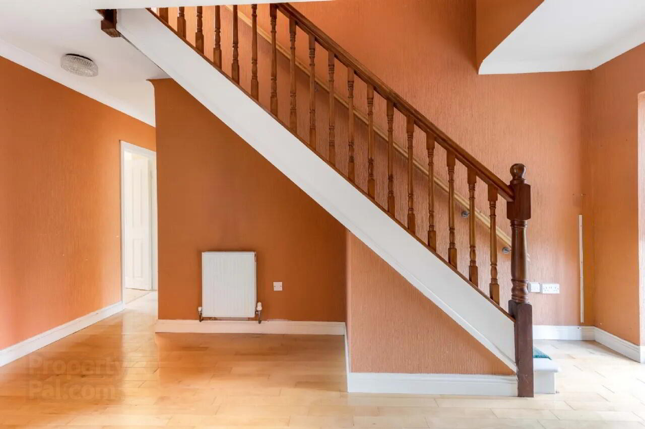 4 Butterfield Grove 4 of 19