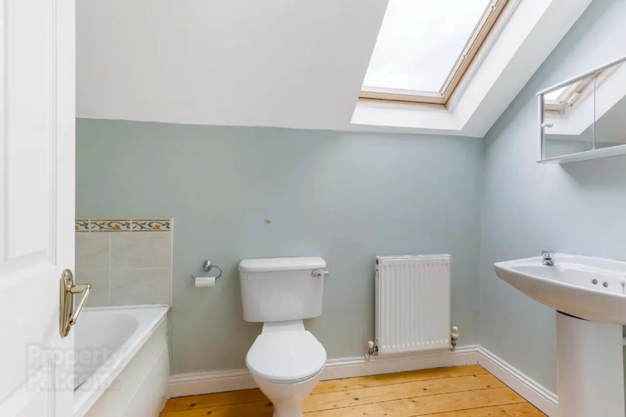 4 Butterfield Grove 14 of 19