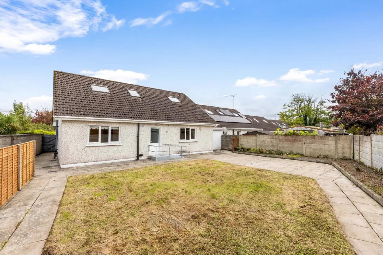 4 Butterfield Grove 16 of 19