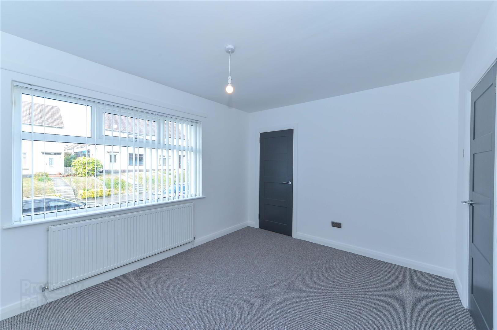 6 Coronation Crescent 4 of 8