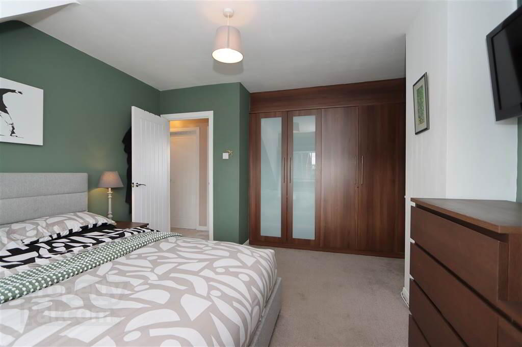 5 Millbank Crescent 14 of 29