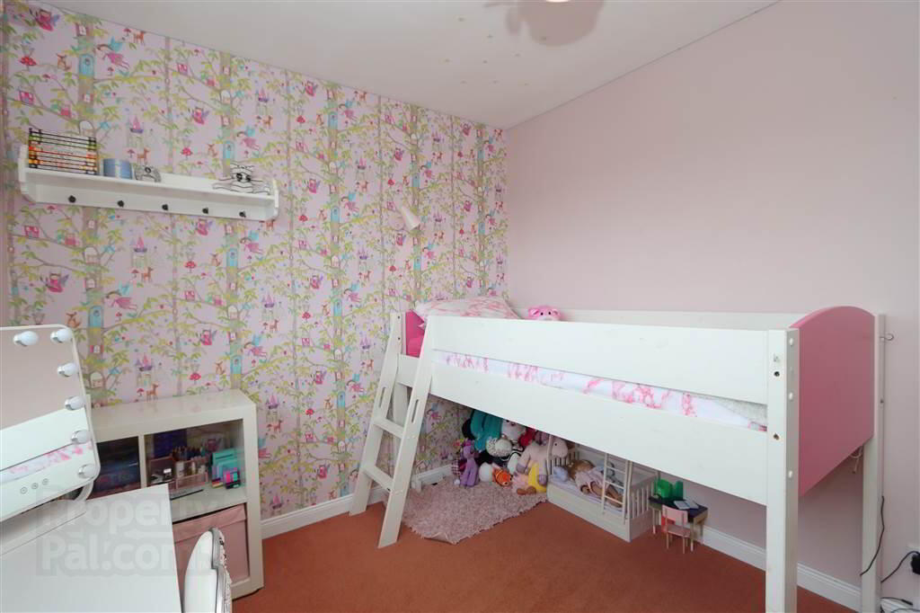 5 Millbank Crescent 22 of 29
