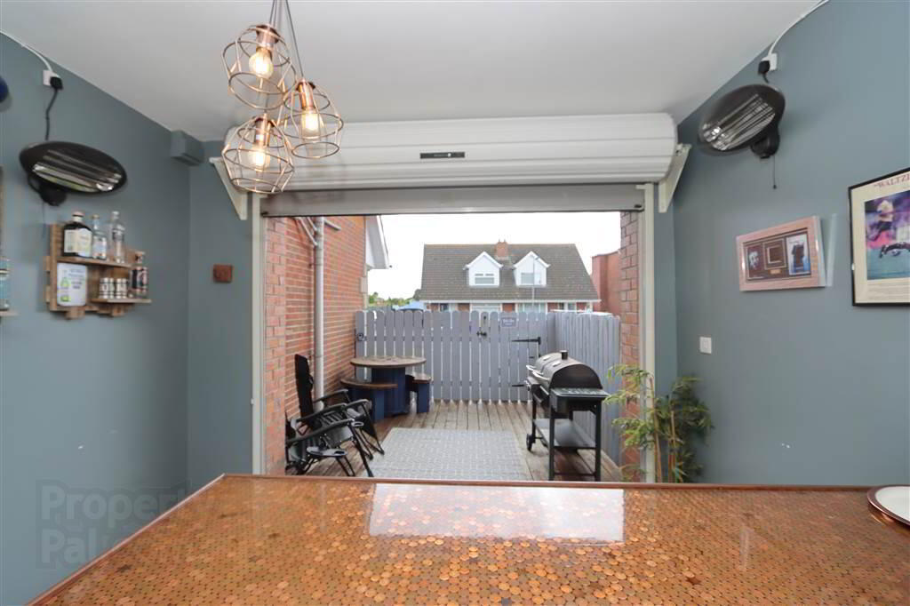 5 Millbank Crescent 25 of 29