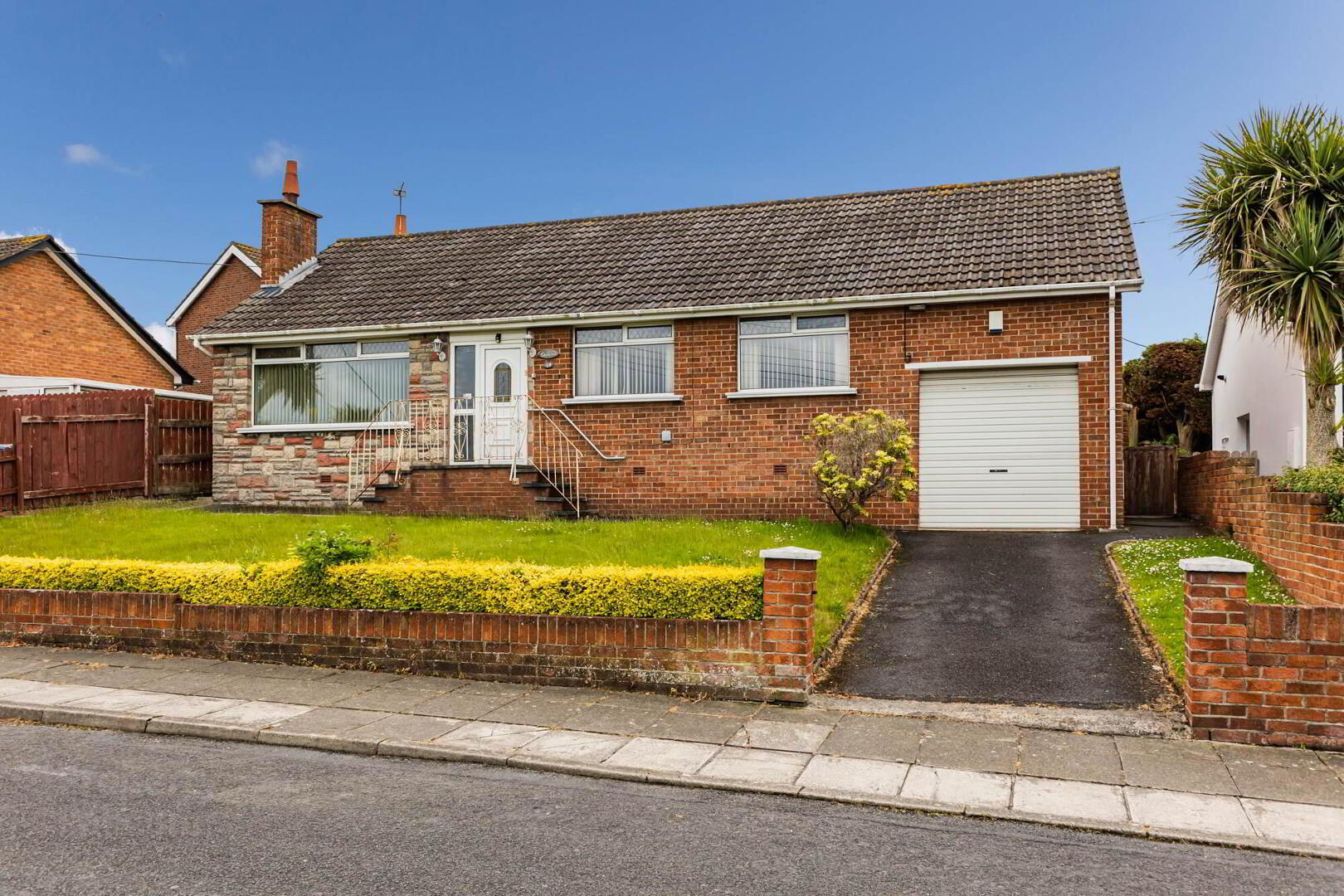 14 Ashford Drive 1 of 17