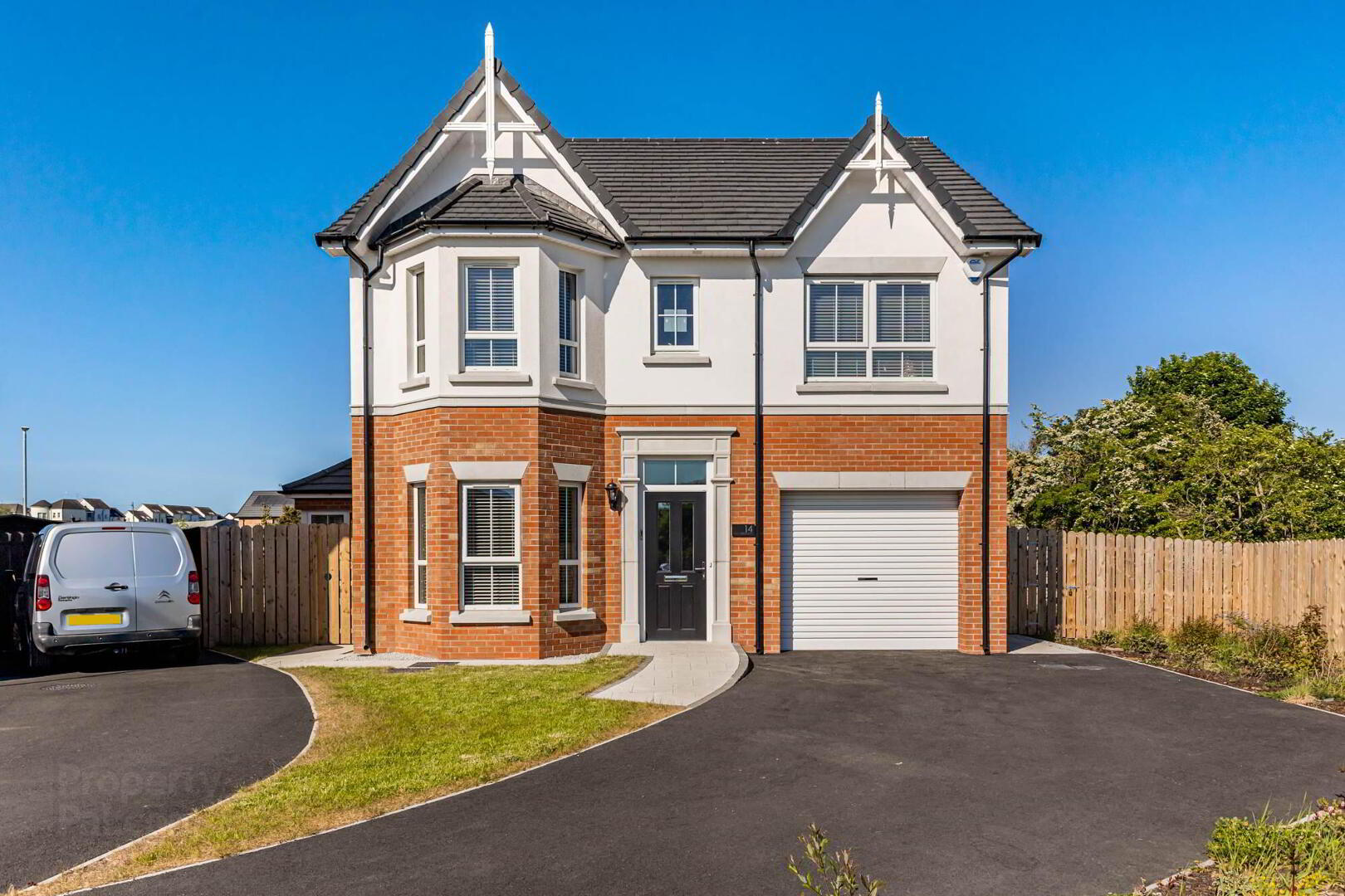 14 Rowanvale Crescent 1 of 20