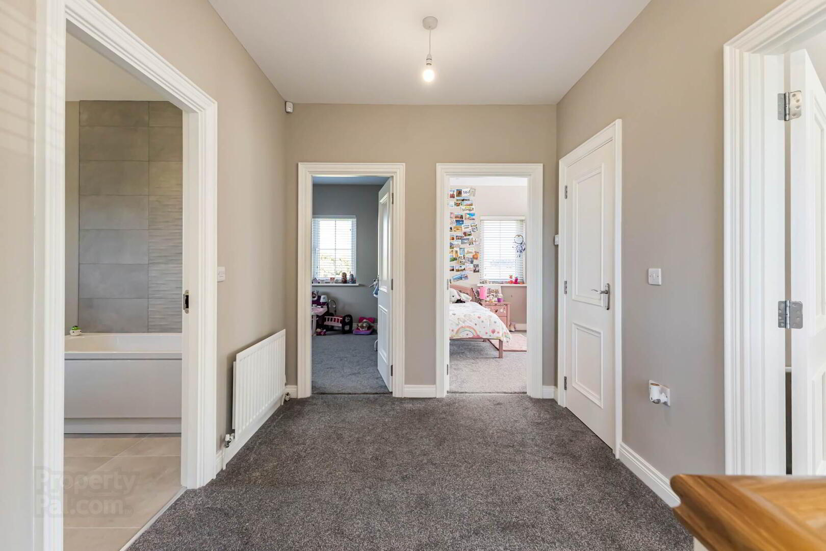 14 Rowanvale Crescent 10 of 20