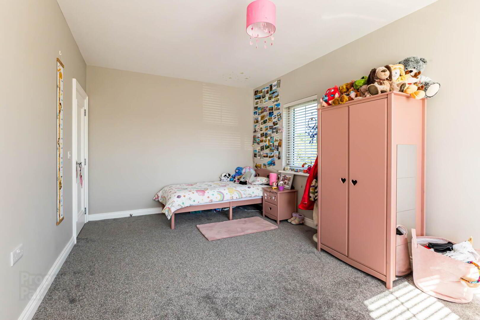 14 Rowanvale Crescent 13 of 20