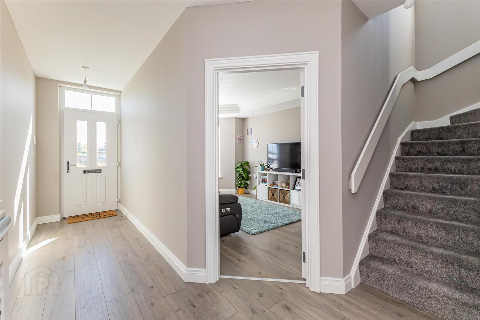 14 Rowanvale Crescent 3 of 21
