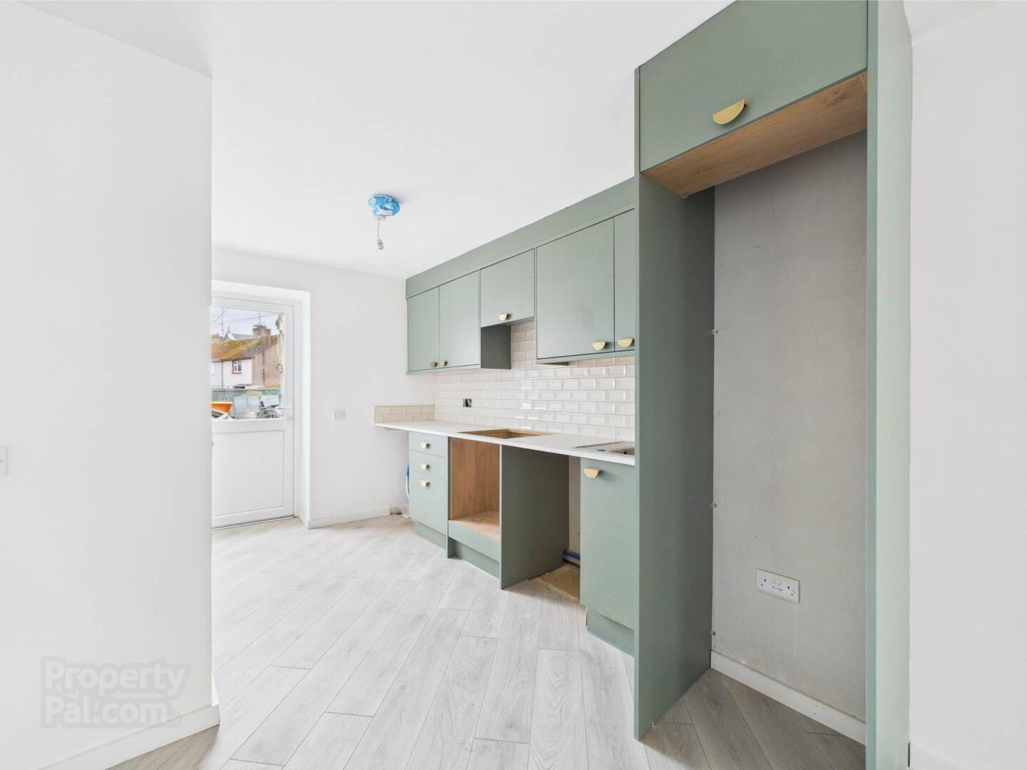 property description image