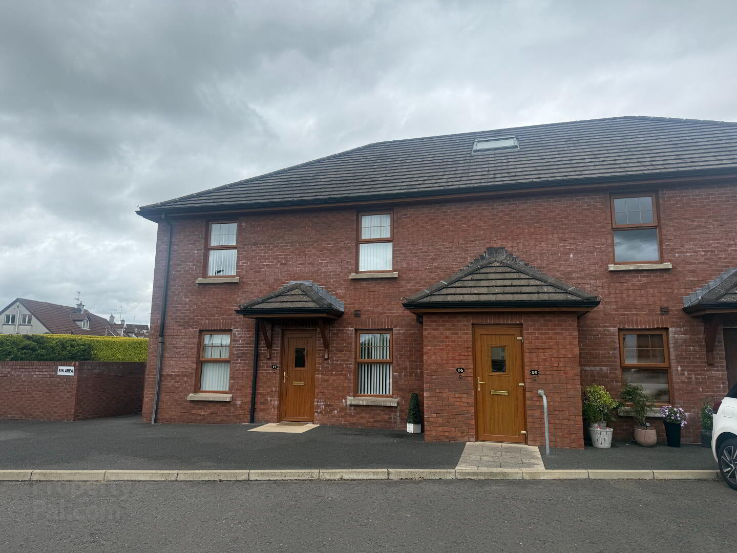 15 Westbourne Manor 1 of 11