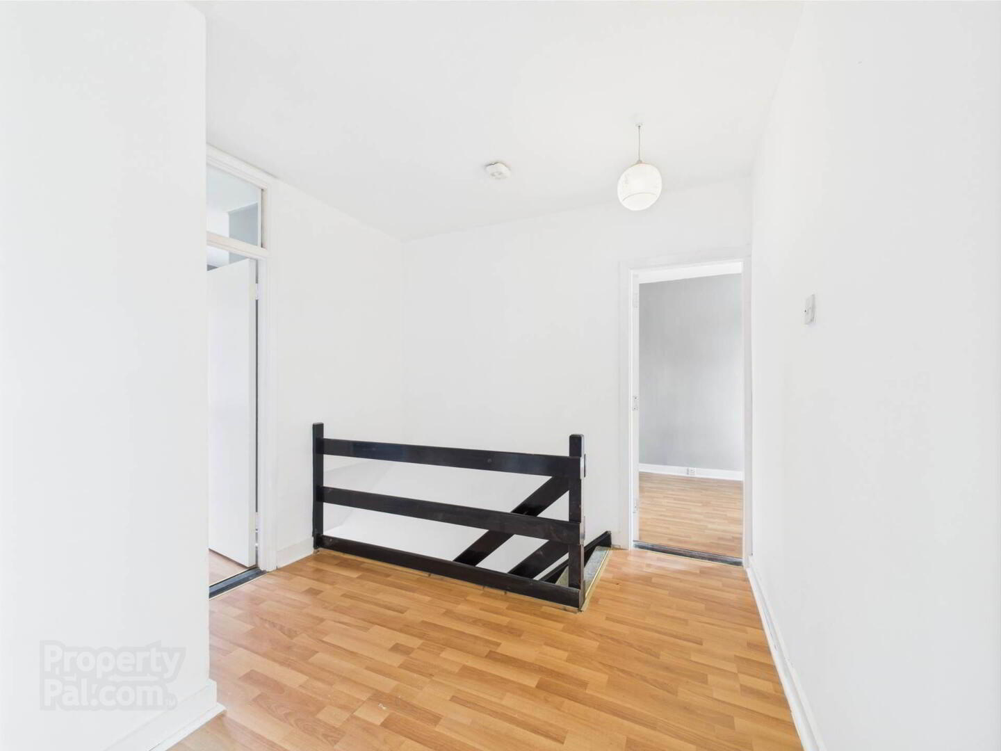 185 Viewmount Park 8 of 18