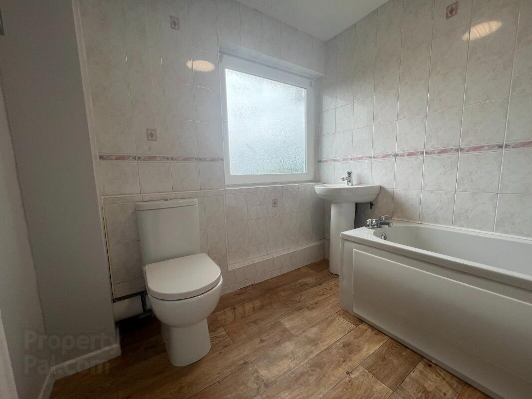 10 Knockleigh Drive 8 of 16