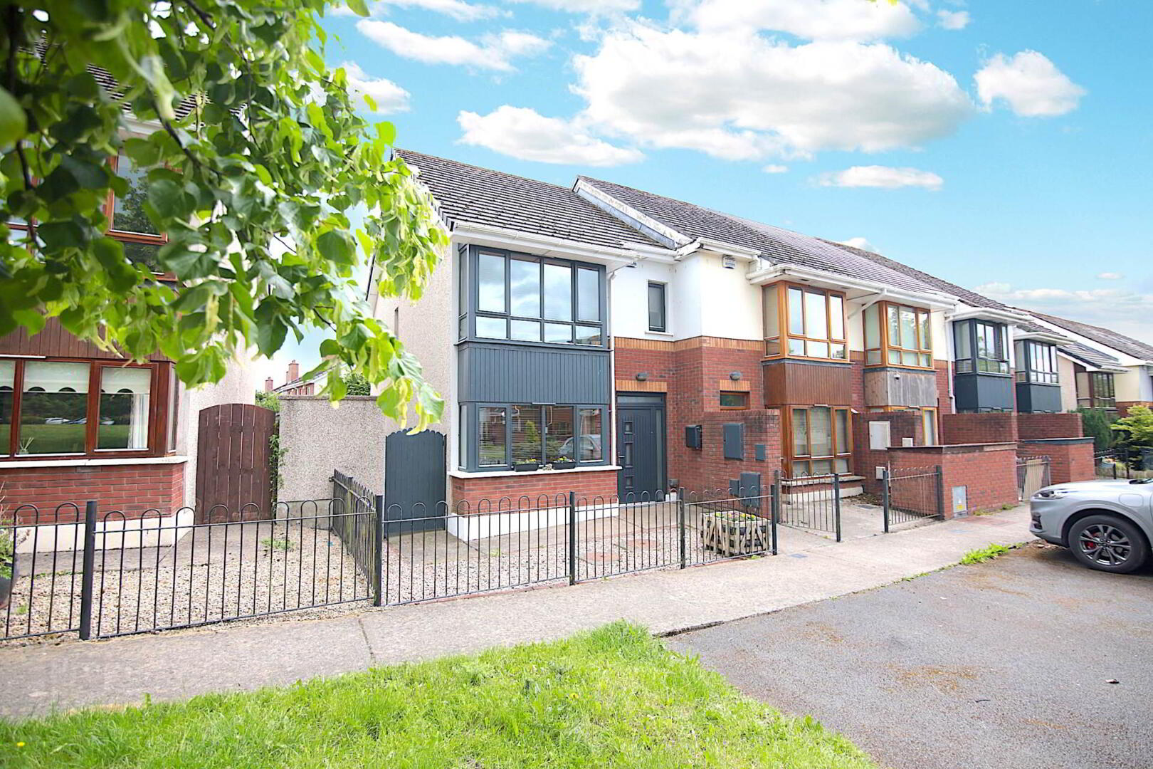 property description image