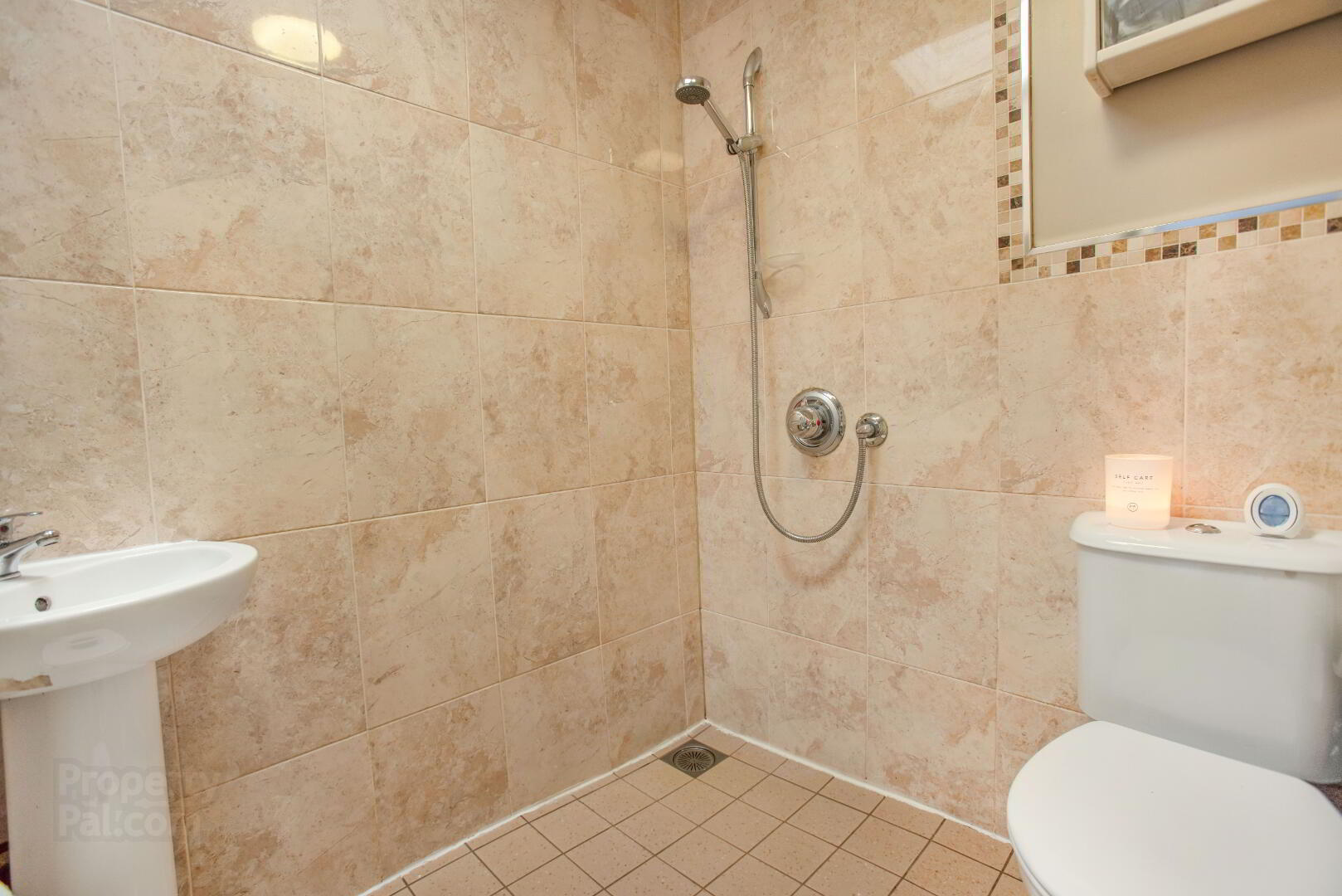 8 Knockan Terrace 16 of 26