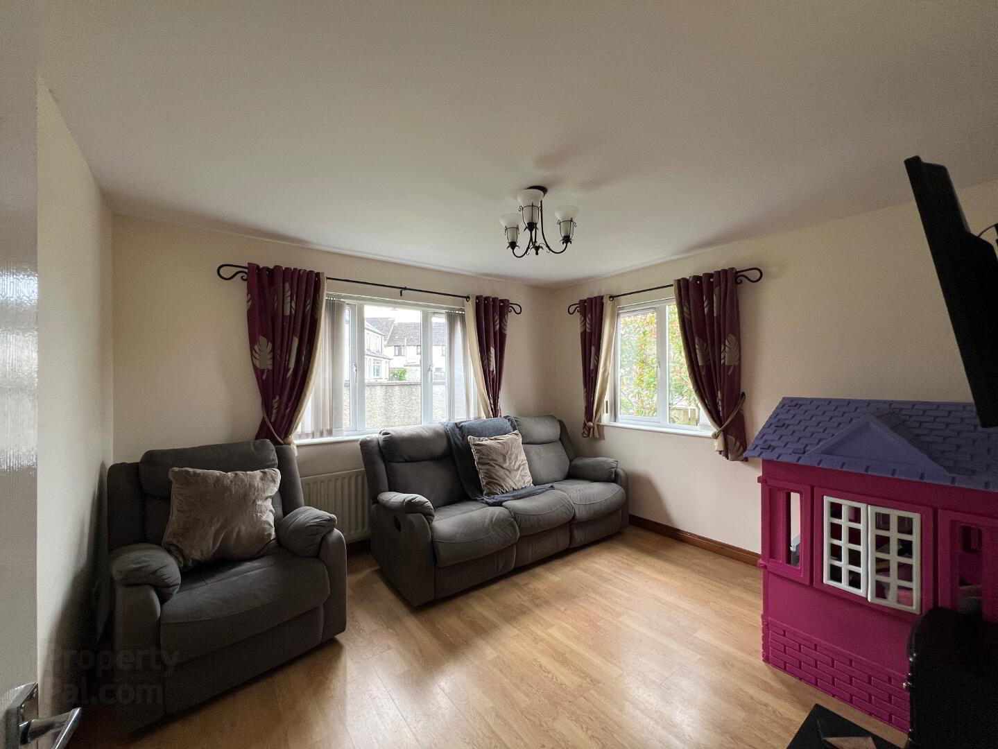 2 Grange Meadows 20 of 32