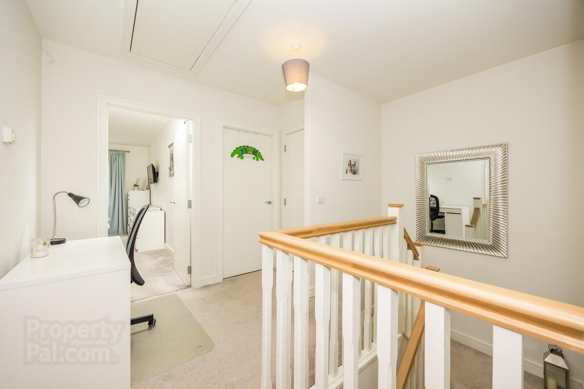 4 Churchfield Park 13 of 24