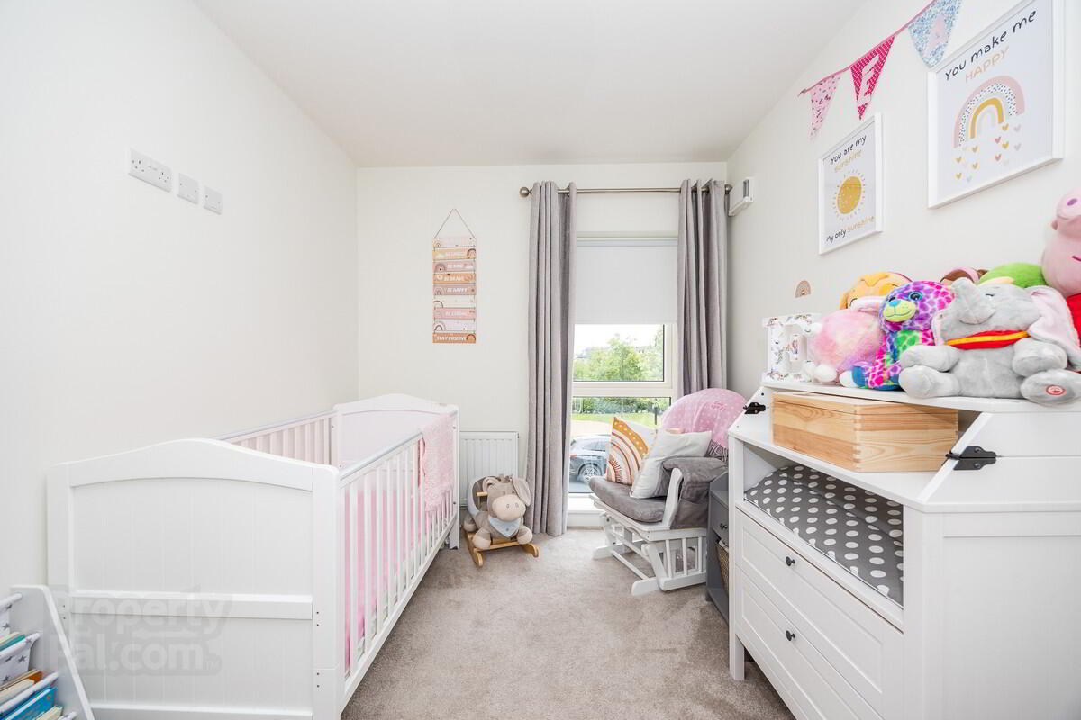 4 Churchfield Park 19 of 24