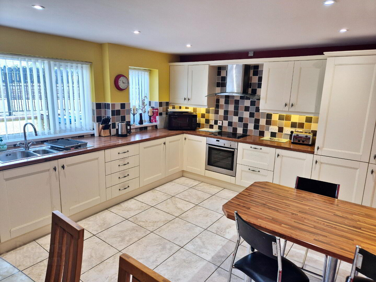 52 Craighahulliar Road 10 of 38