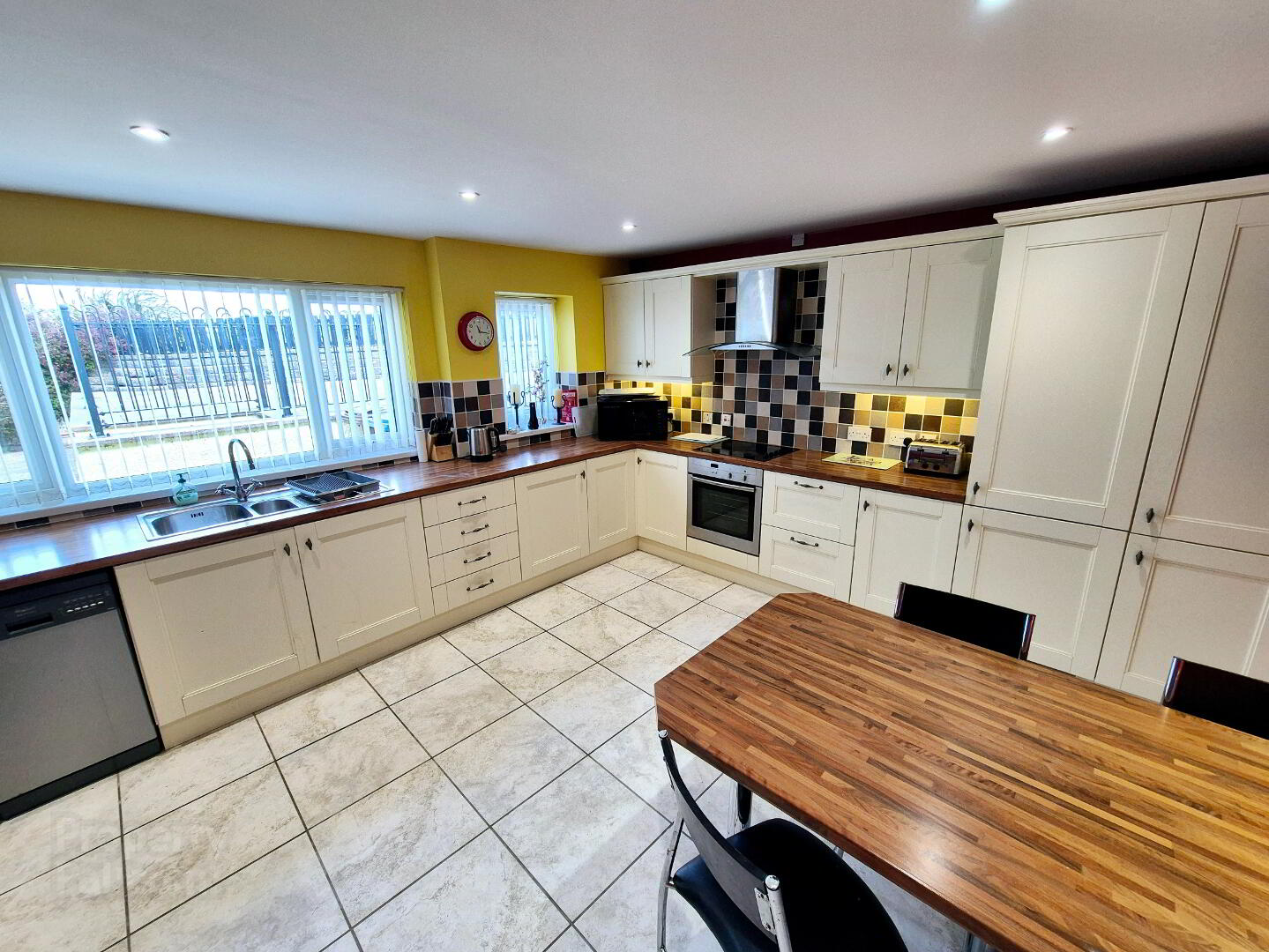 52 Craighahulliar Road 13 of 38