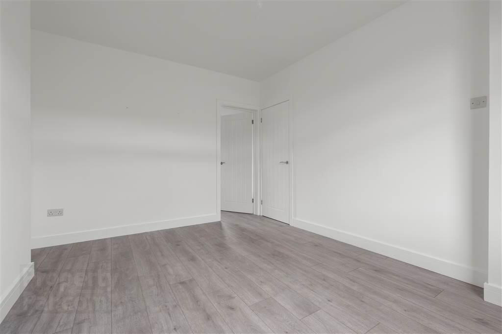 13 Park Avenue 5 of 17