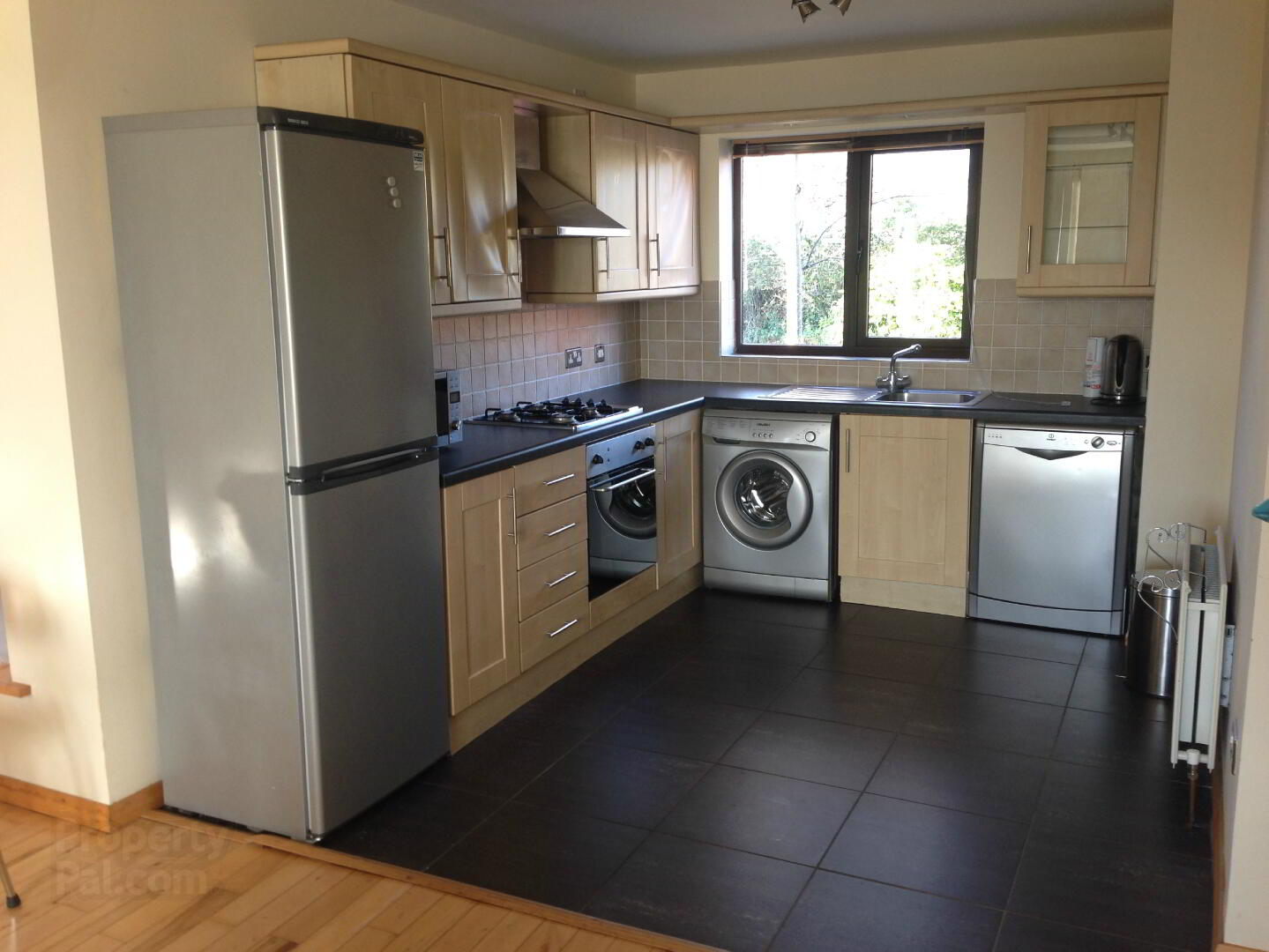 property description image