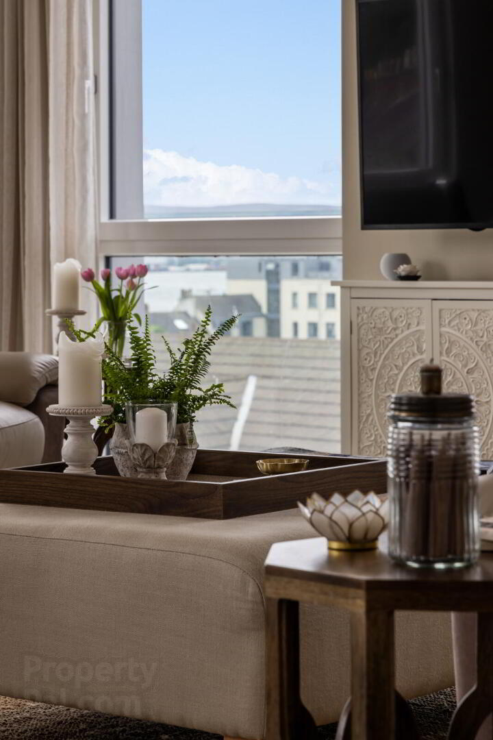Apartment 15 The Priory 11 High Street 13 of 38