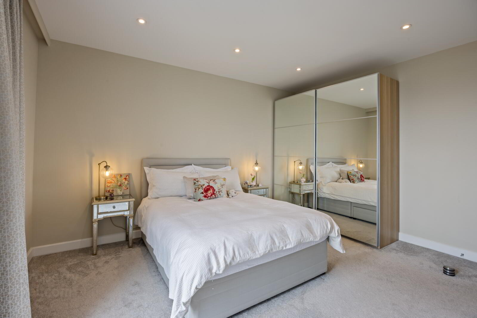 Apartment 15 The Priory 11 High Street 21 of 38