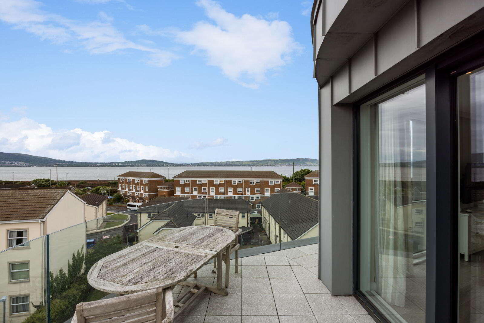 Apartment 15 The Priory 11 High Street 18 of 38