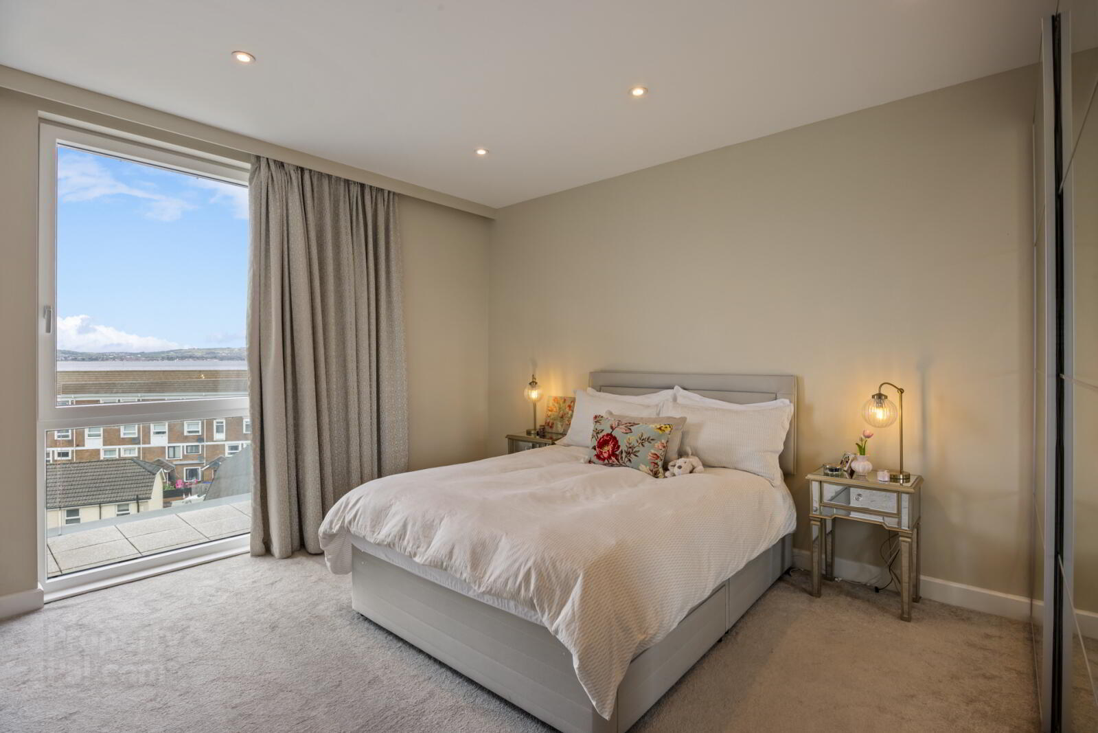 Apartment 15 The Priory 11 High Street 20 of 38