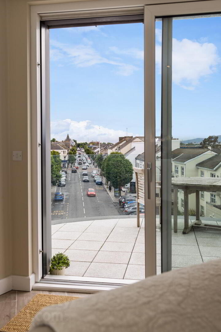 Apartment 15 The Priory 11 High Street 17 of 38