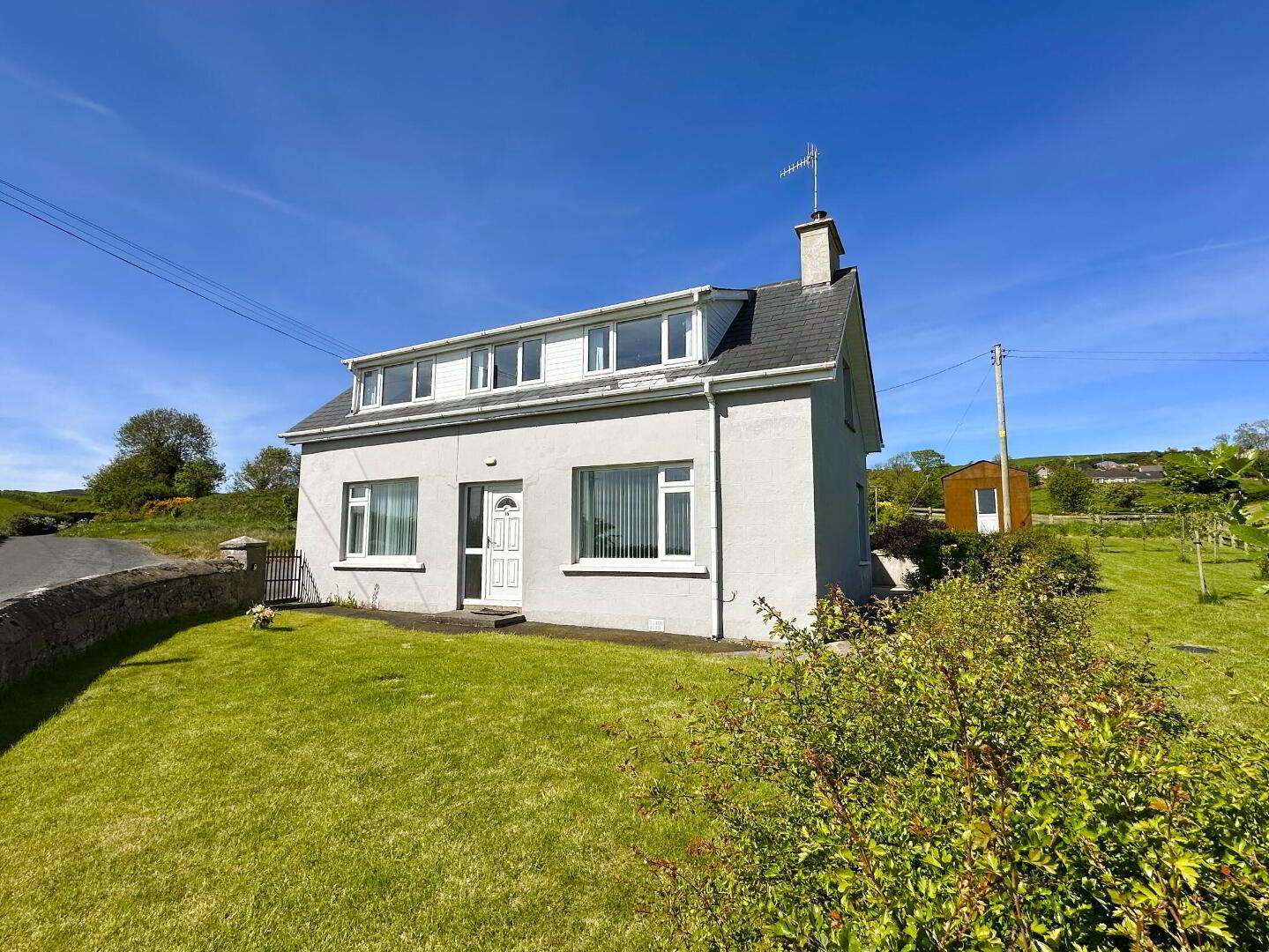 15 Ballymackilreiny Road 1 of 21
