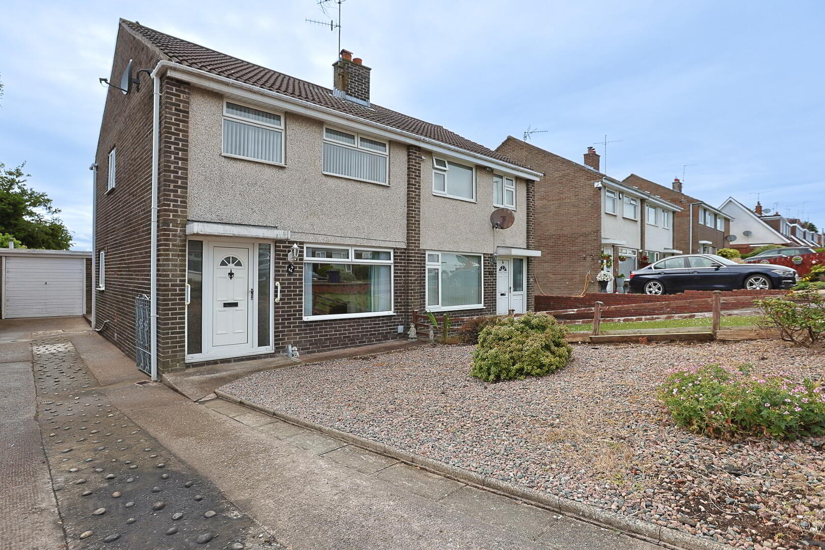 property description image