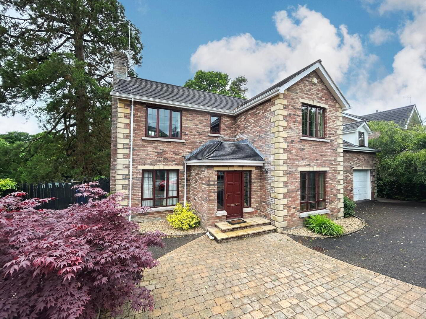 5 Castle Grove 1 of 44