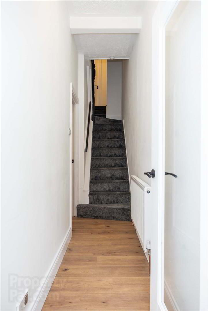 8 Nansen Street 11 of 28