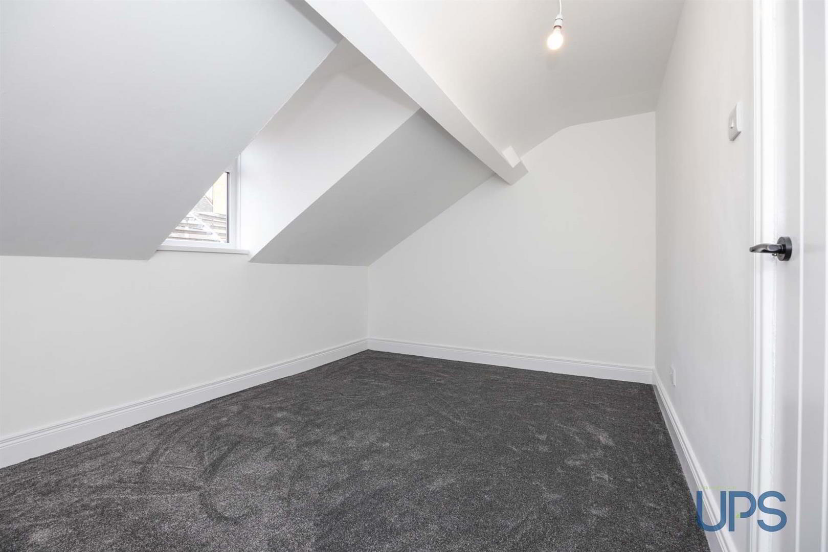 8 Nansen Street 22 of 28