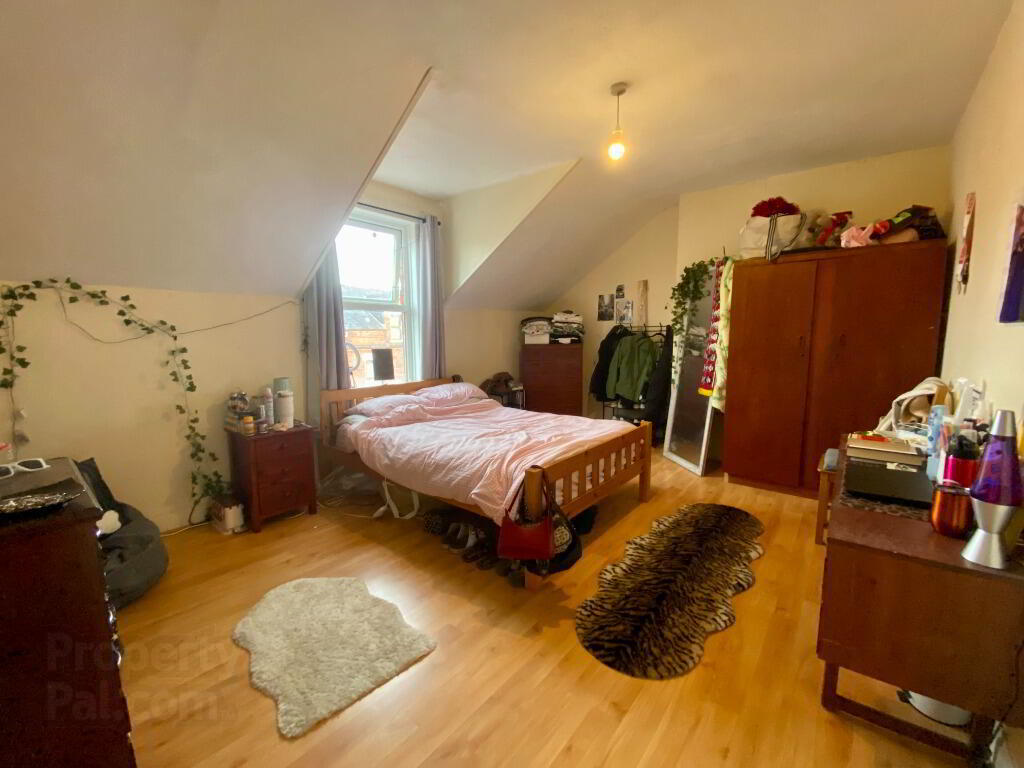 31 Rossmore Avenue 6 of 8