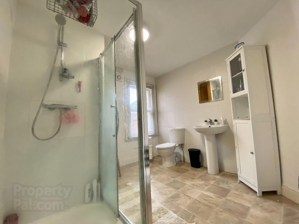 31 Rossmore Avenue 7 of 8