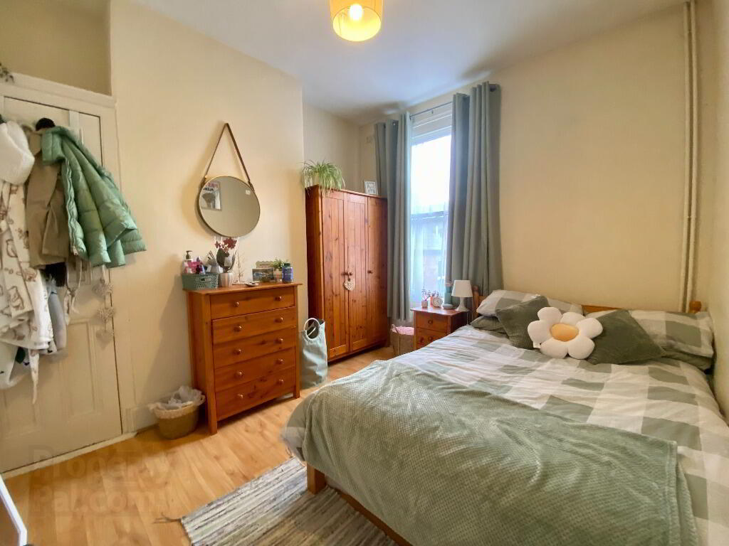 31 Rossmore Avenue 3 of 8