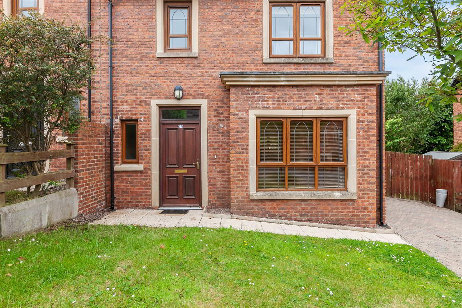 property description image