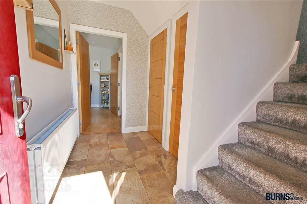 10 Desertmartin Road 3 of 31