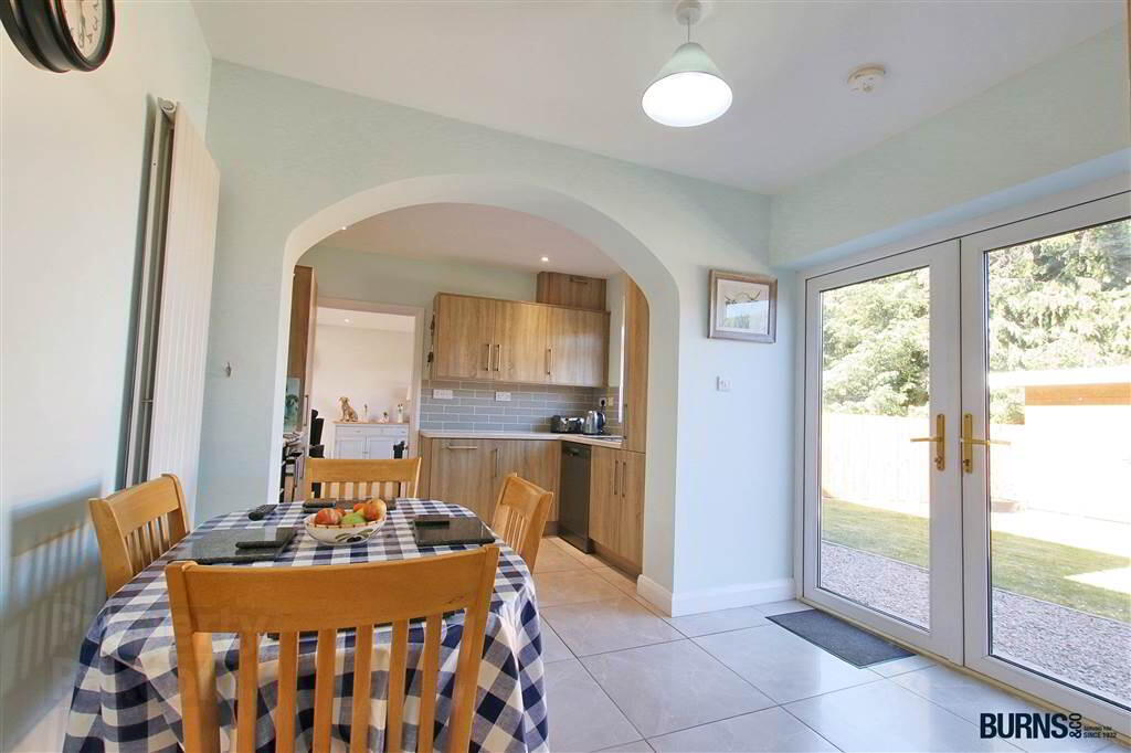 10 Desertmartin Road 11 of 31