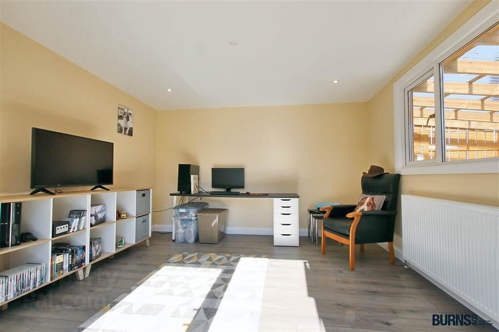 10 Desertmartin Road 22 of 31